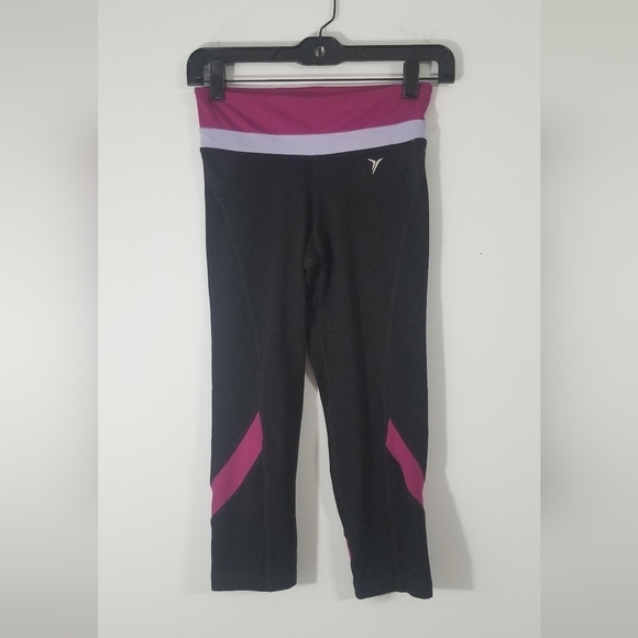 Old Navy Active Capri Pants. Zip Pocket on Back. Womens Size XS. - Picture 1 of 7